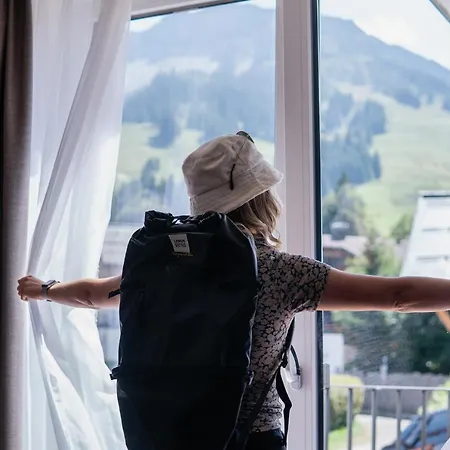 Bergbuddies - Uebernachtung Inklusive Kostenlosen Bergbahntickets Und Vielem Mehr