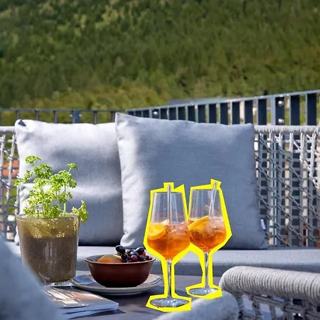Hotel Bergbuddies - Uebernachtung Inklusive Kostenlosen Bergbahntickets Und Vielem Mehr