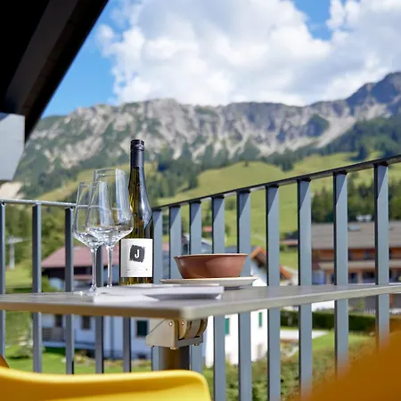 Bergbuddies - Uebernachtung Inklusive Kostenlosen Bergbahntickets Und Vielem Mehr 힌델랑